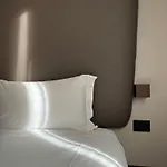 Av