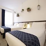 Av Hotel Milan