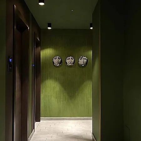 Av Hotel