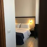 Hotel Av