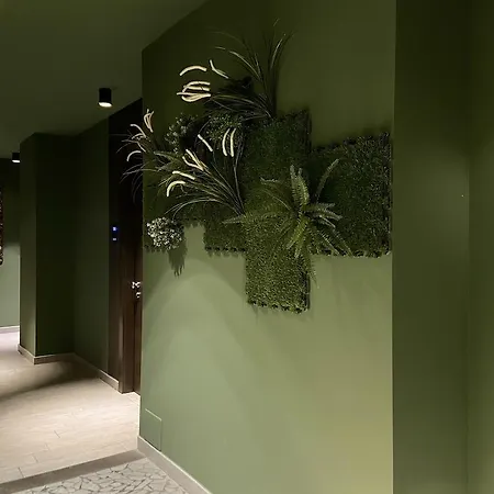 Av Hotel 2*