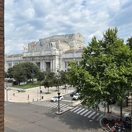 Hotel Av Milan