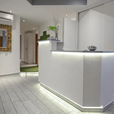 Av Hotel