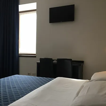 Hotel Av