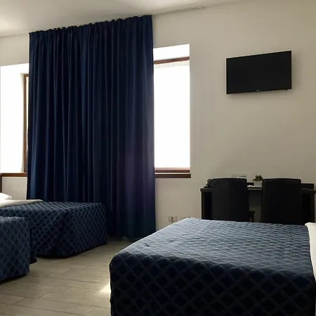 Hotel Av